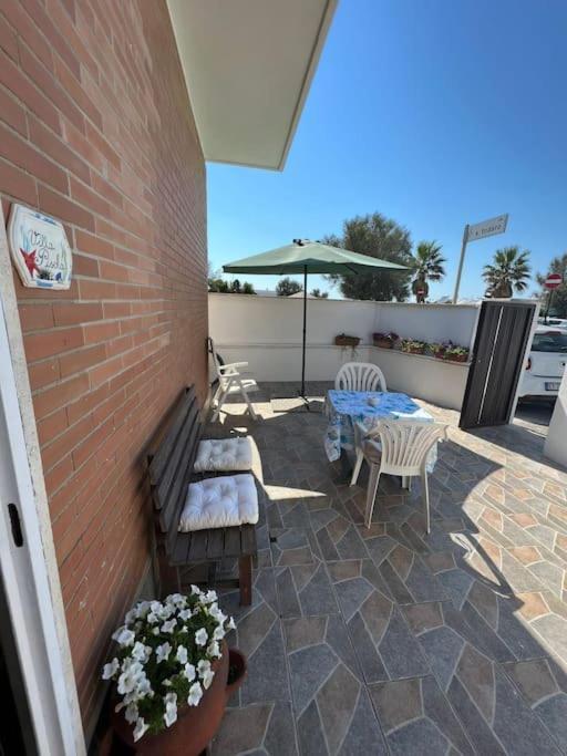Villa Pisola Fiumicino Airport - Seafront Exterior foto